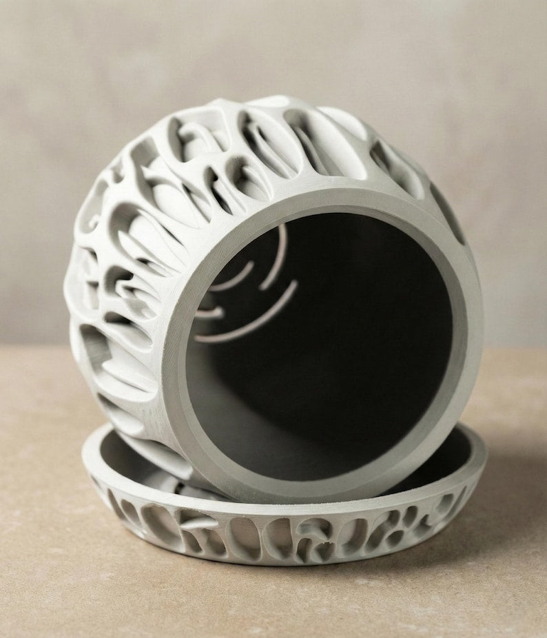 Sculptural Indoor Planter with Drainage Tray, Openwork Plant Pot for Houseplants