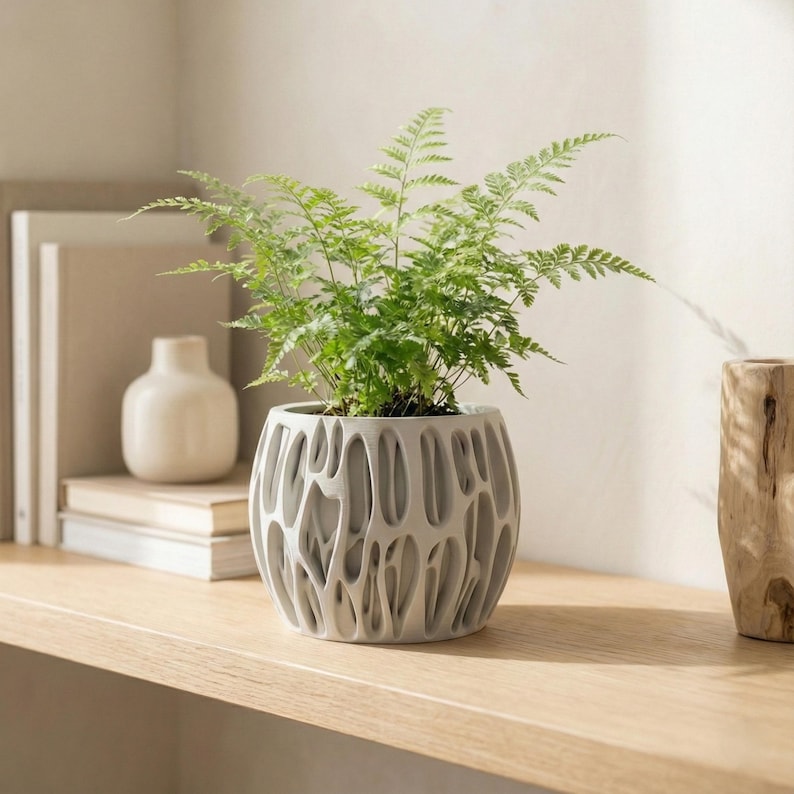 Sculptural Indoor Planter with Drainage Tray, Openwork Plant Pot for Houseplants